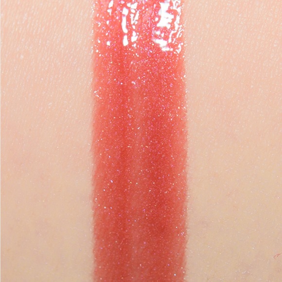 Marc Jacobs Rebel Rebel (308) Enamored Hi-Shine Lip Lacquer - Picture 3 of 5